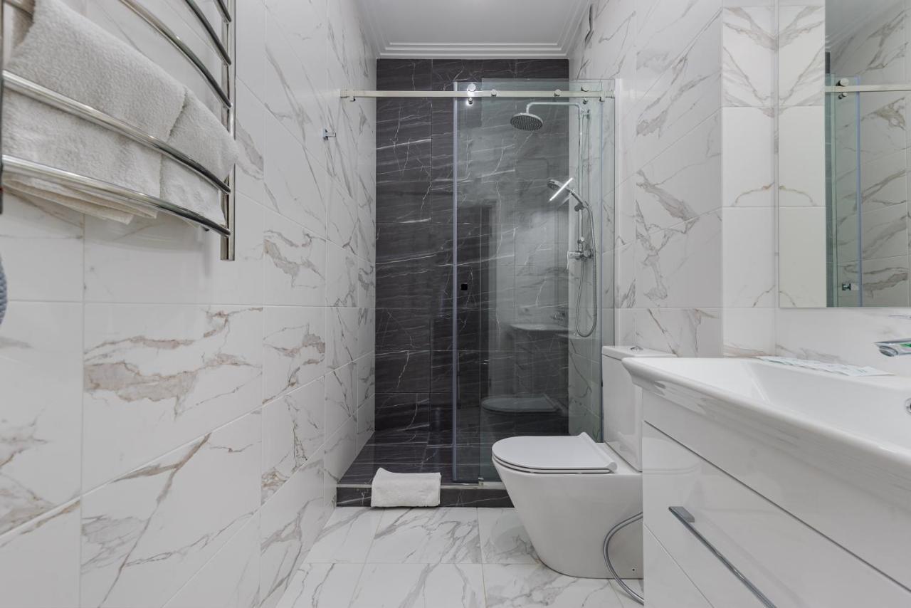 Sea Symphony Luxury 3-Bedrooms Apartment Odessa Ngoại thất bức ảnh